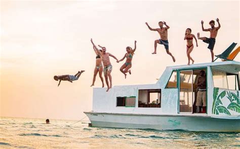 3 BEST Caye Caulker, Belize 2024 (for Solo.